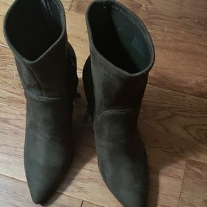 BCBG booties with block,round heel